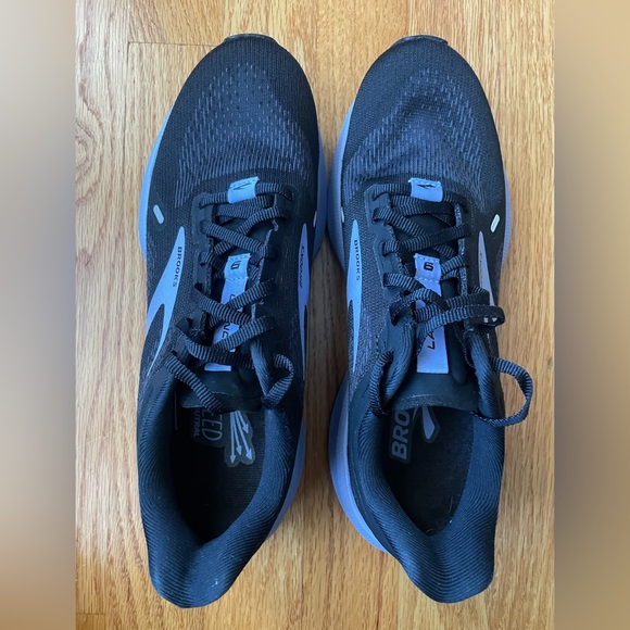 Brooks Launch 9 Black Running Shoes - Picture 5 of 12